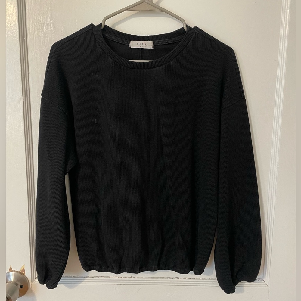 Elodie long sleeve black top